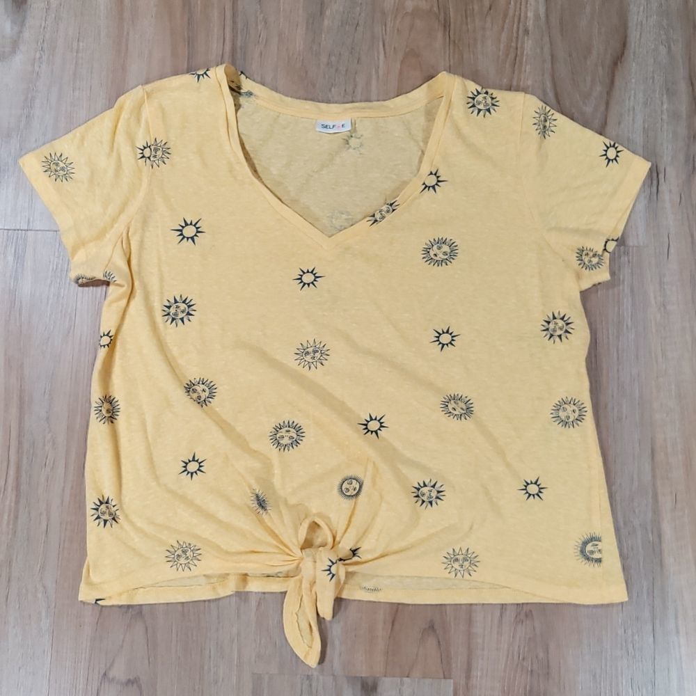 🔺️Self Esteem Yellow Celestial Vneck Knotted Front Short Sleeve Top Medium